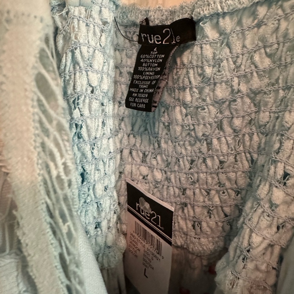 Rue21 Floral romper - Picture 7 of 8